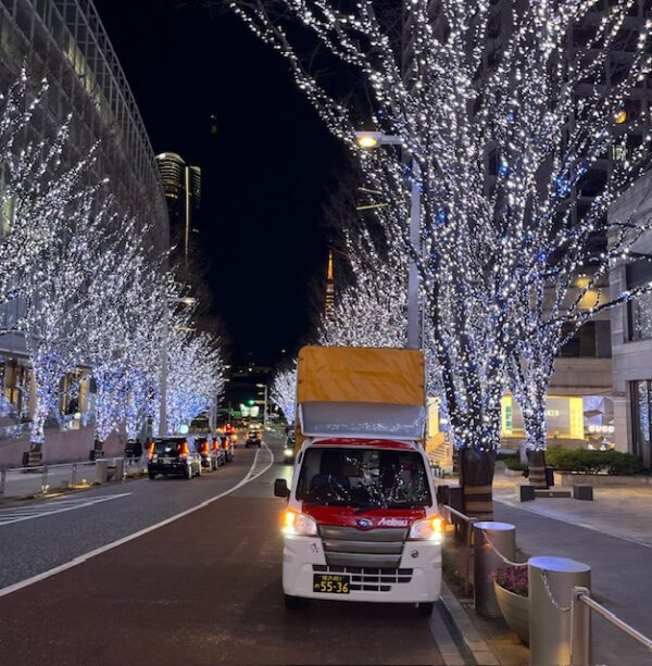 本日は港区で神奈川県内までの引越を検討のお客様の下見＆メルカリでベットを入手したお客様の依頼で三鷹市から本牧まで配送致しました。